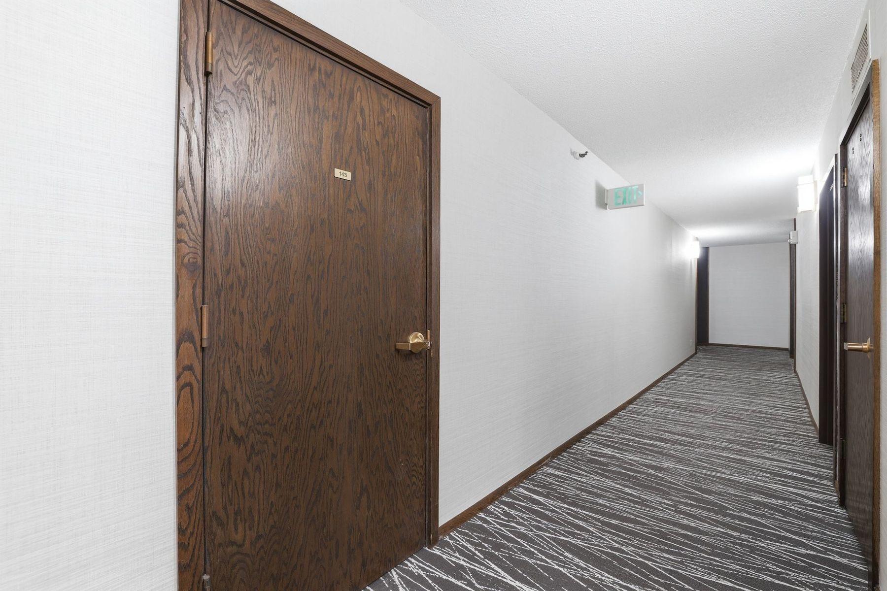 6566 France Avenue S Unit: 902