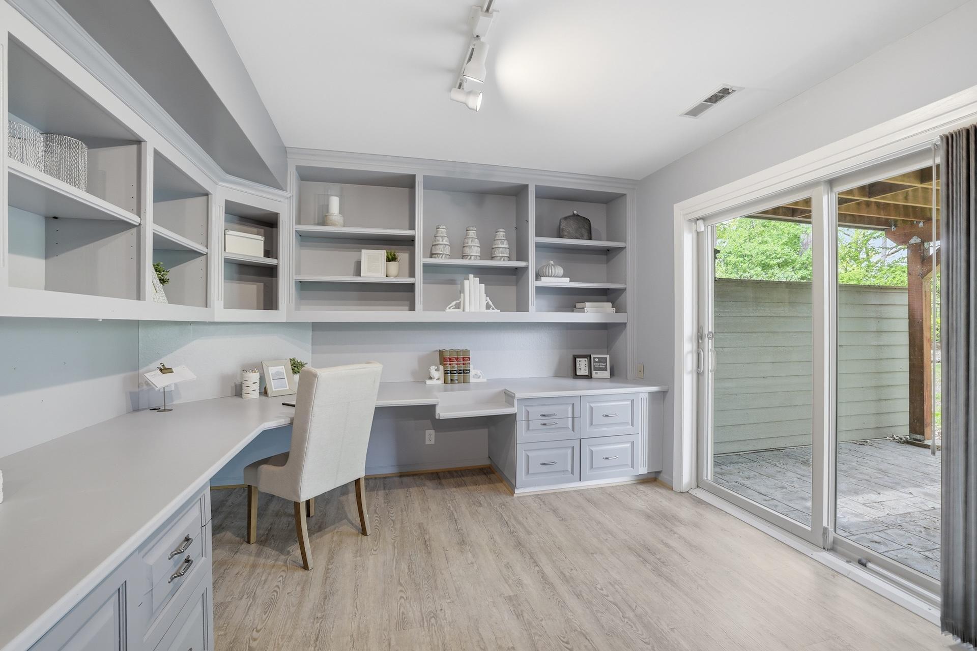 1641 Cedar Lake Parkway