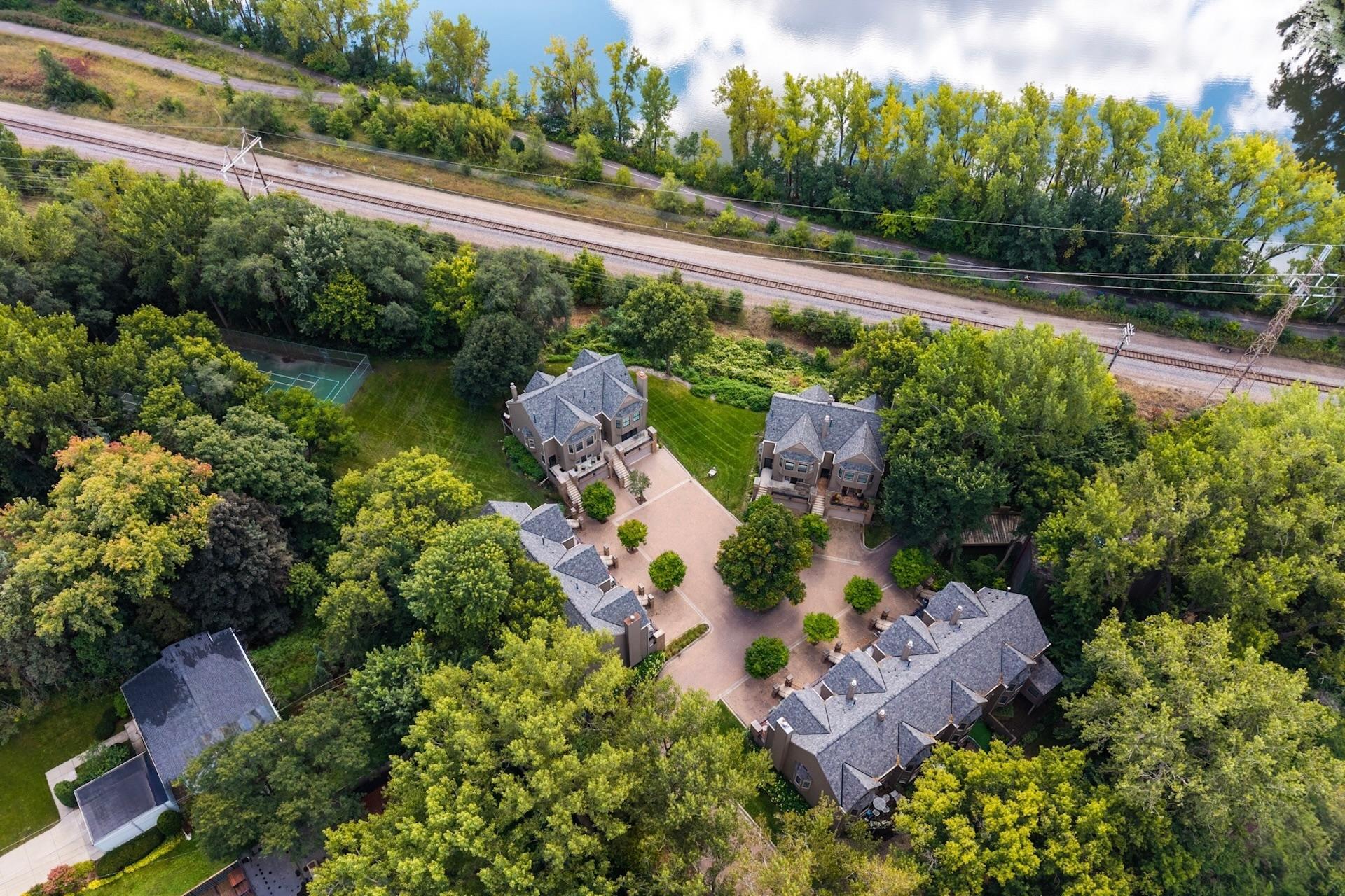 1641 Cedar Lake Parkway
