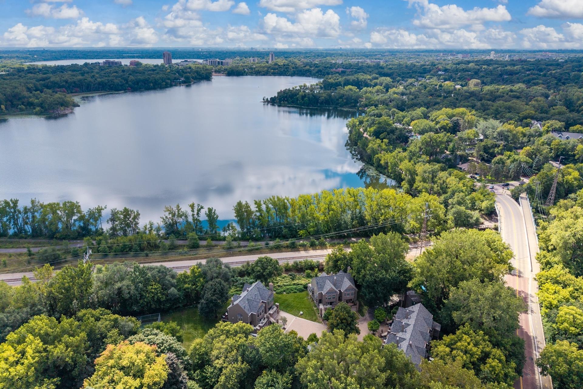 1641 Cedar Lake Parkway