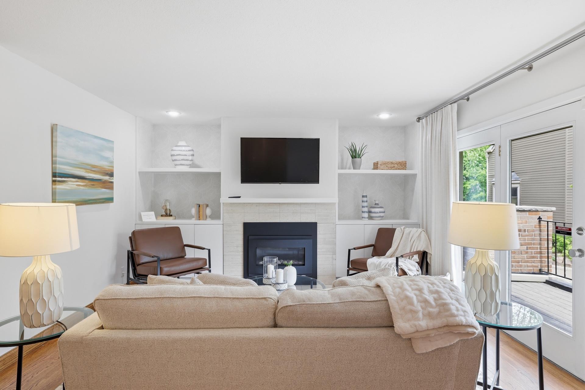 1641 Cedar Lake Parkway