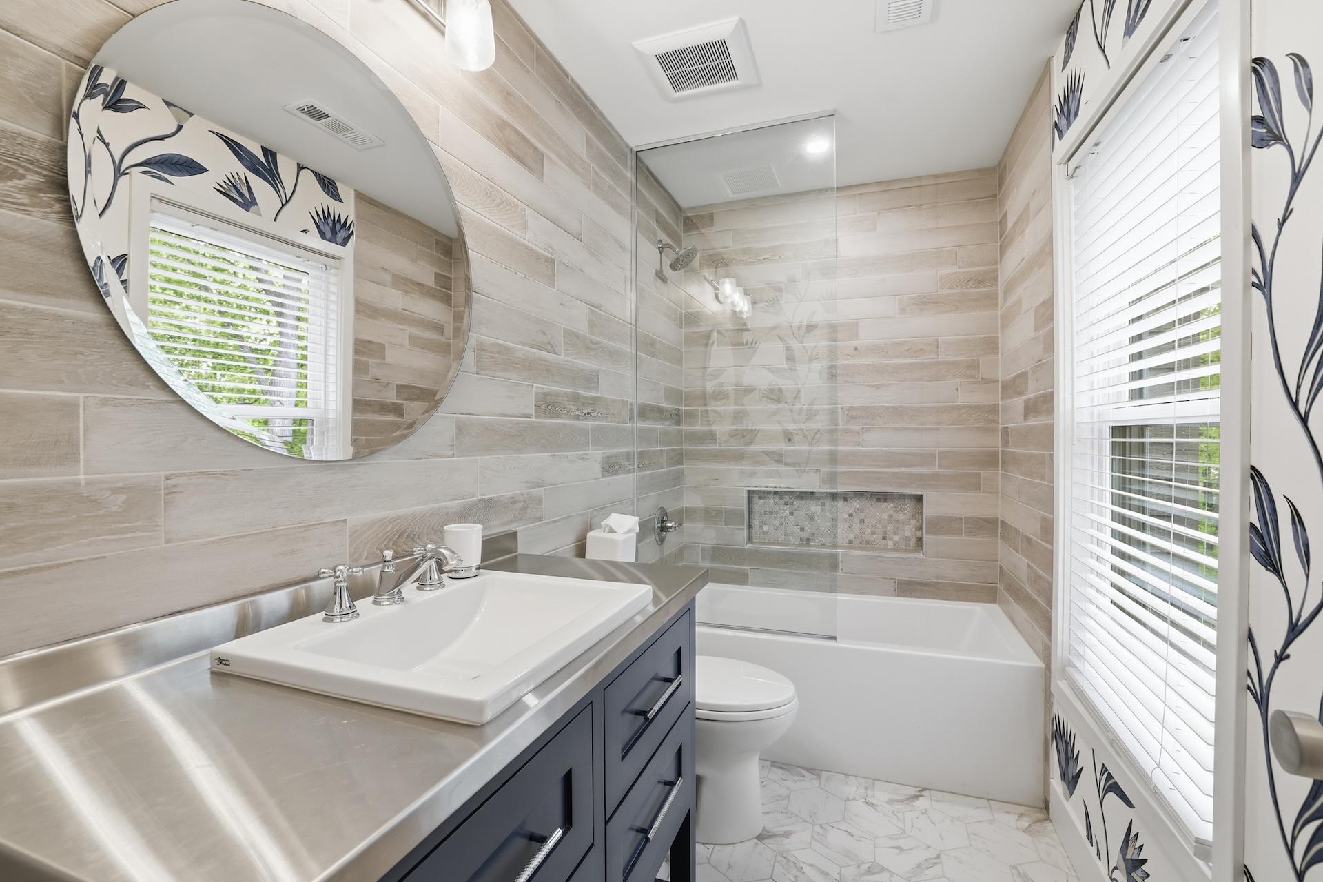1641 Cedar Lake Parkway