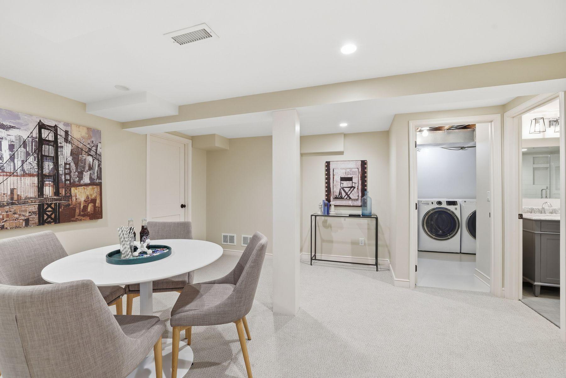 4224 Oakdale Avenue S