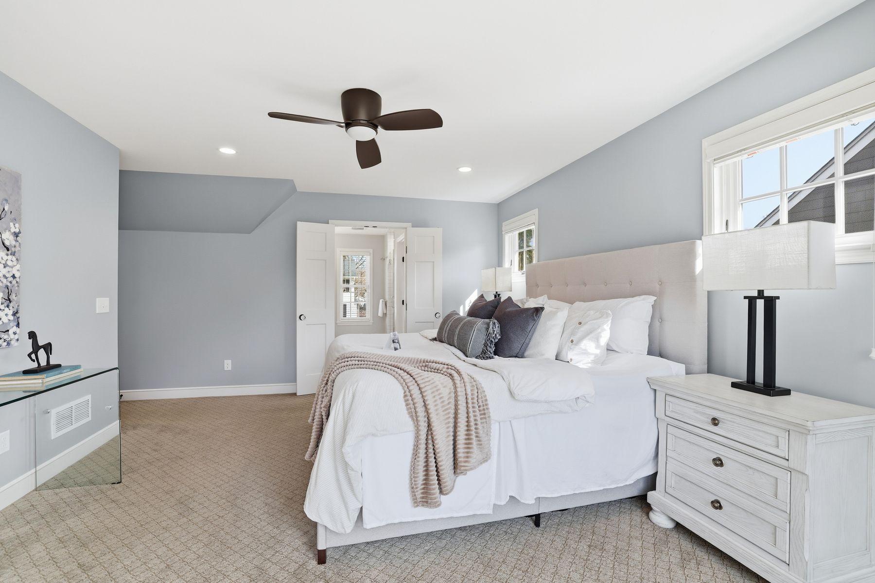 4224 Oakdale Avenue S