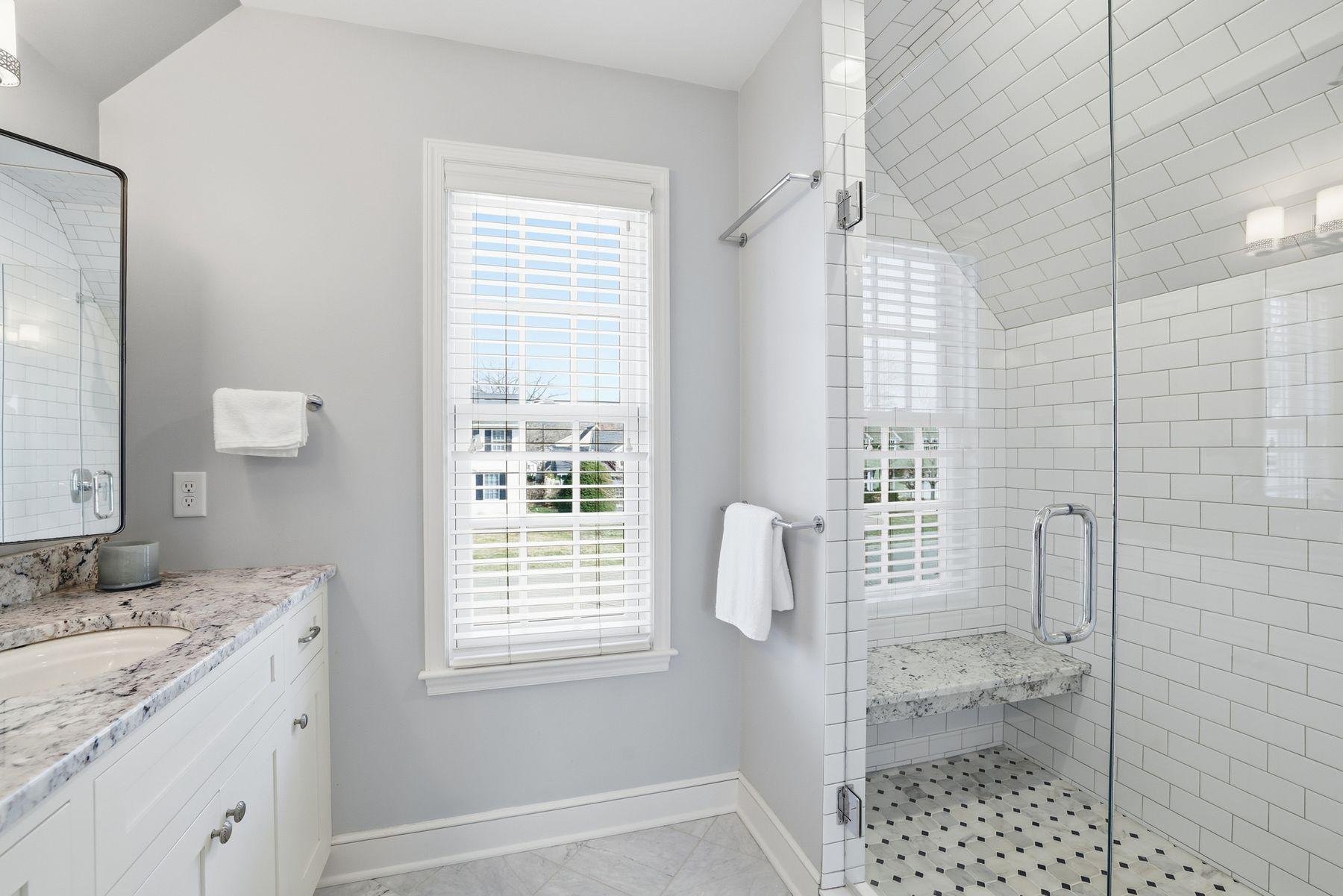 4224 Oakdale Avenue S