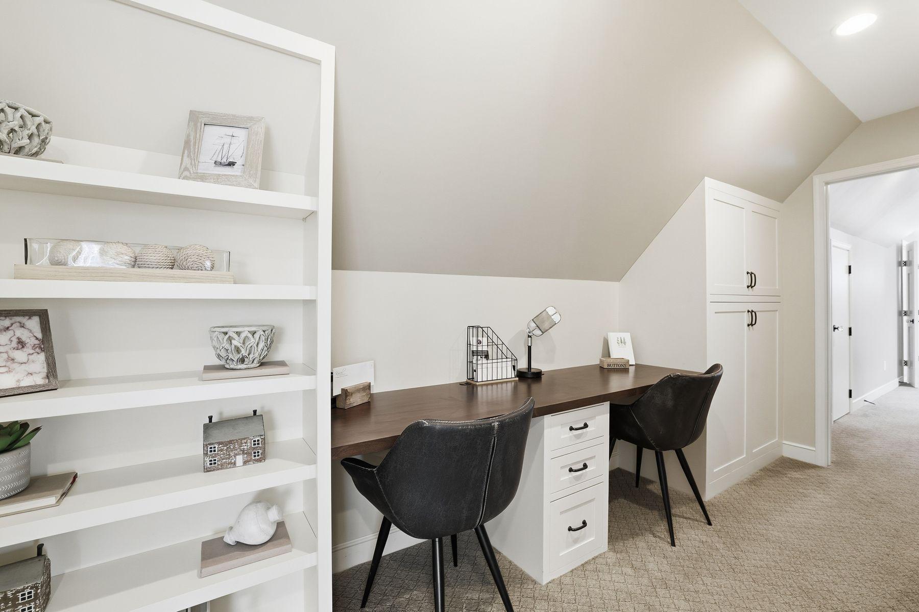 4224 Oakdale Avenue S