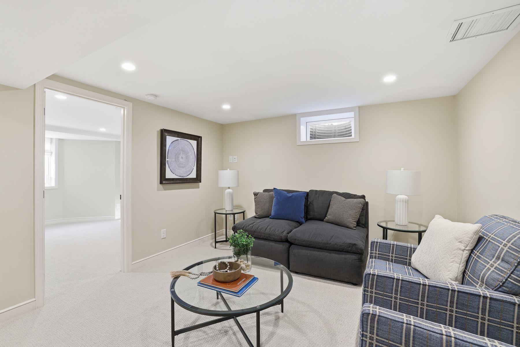 4224 Oakdale Avenue S