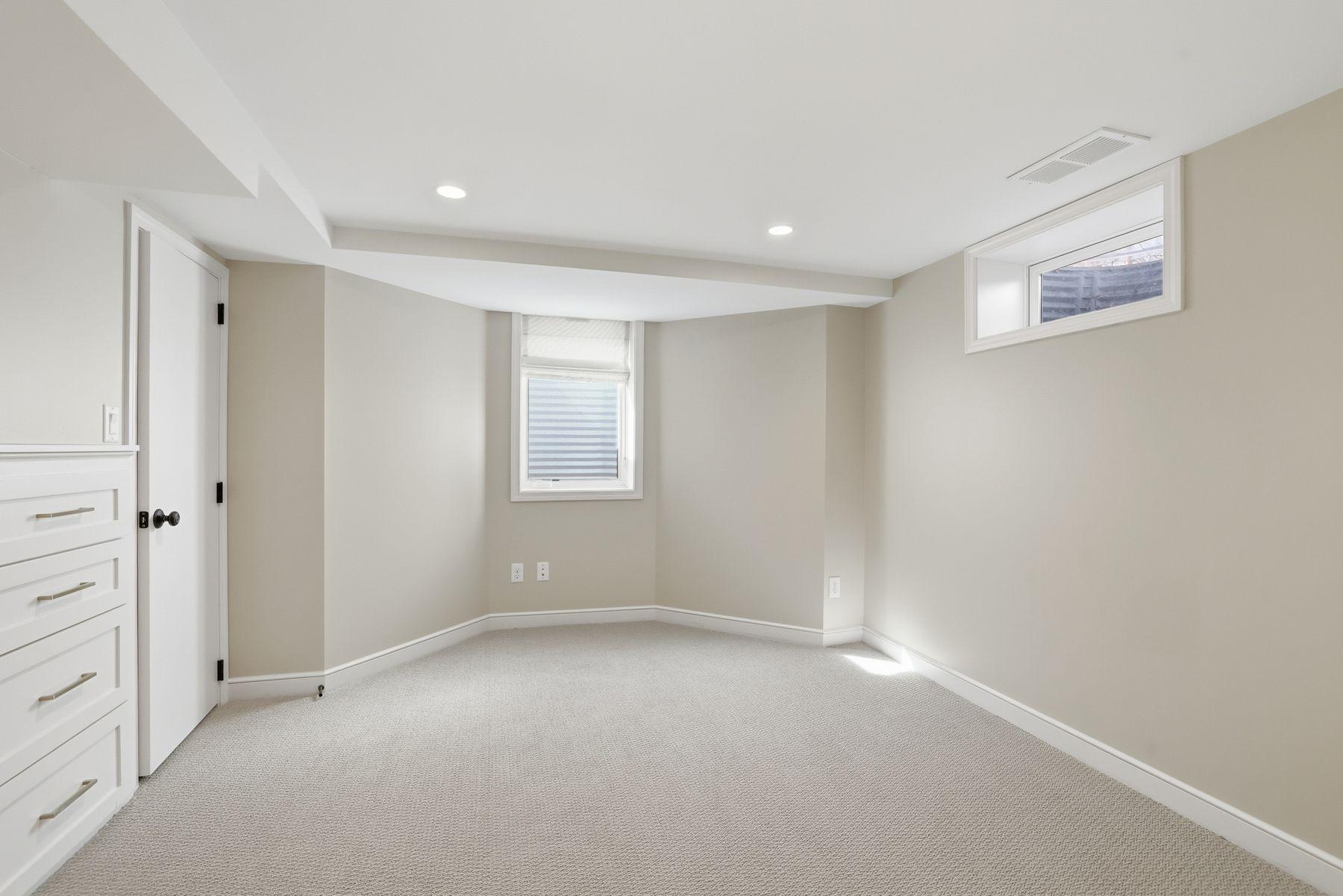 4224 Oakdale Avenue S