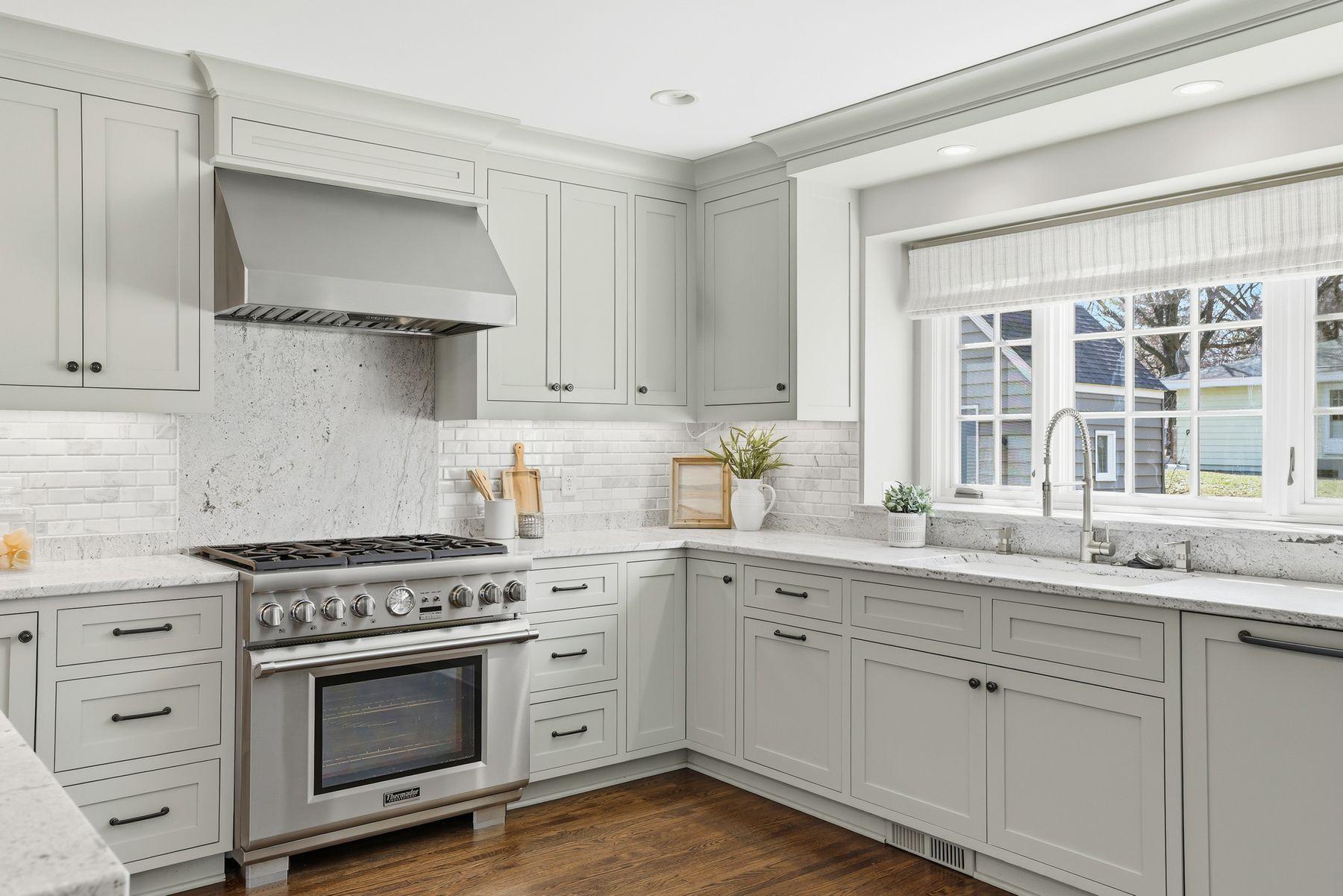 4224 Oakdale Avenue S