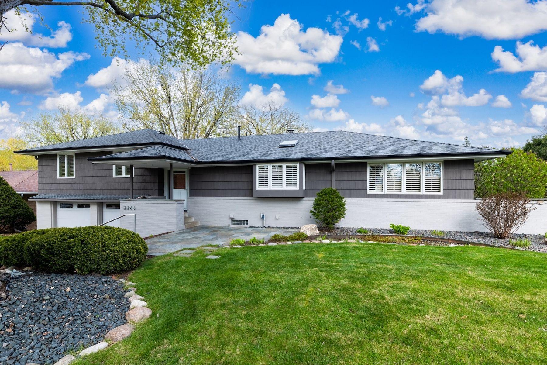 6625 Naomi Drive