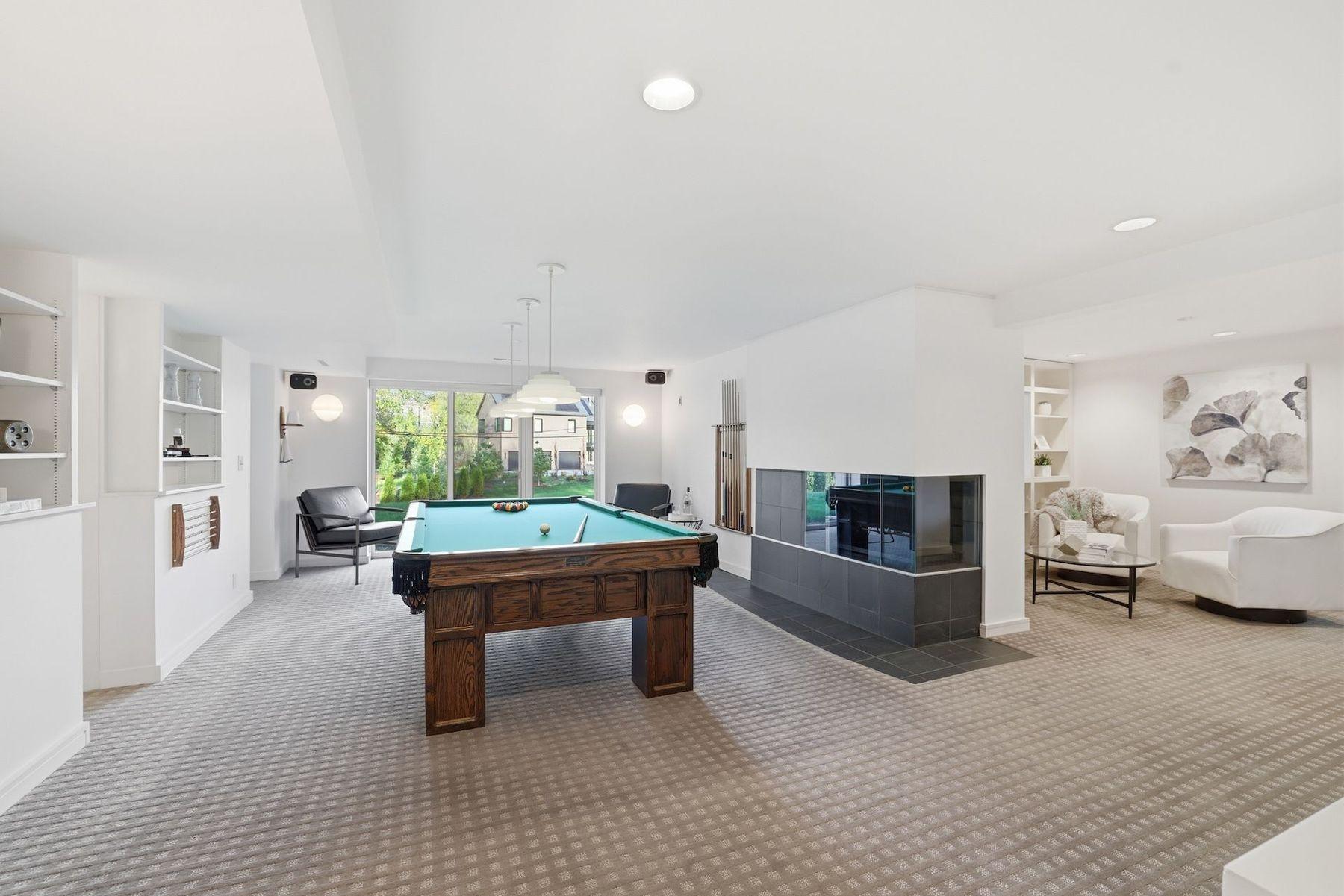 6625 Naomi Drive
