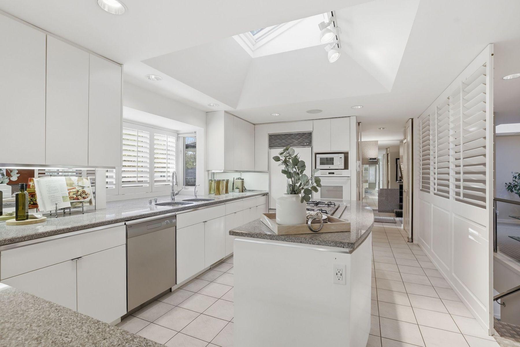 6625 Naomi Drive