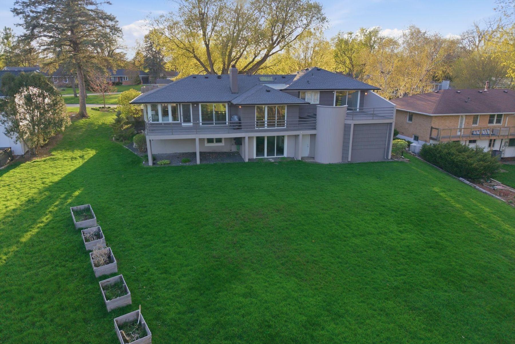 6625 Naomi Drive