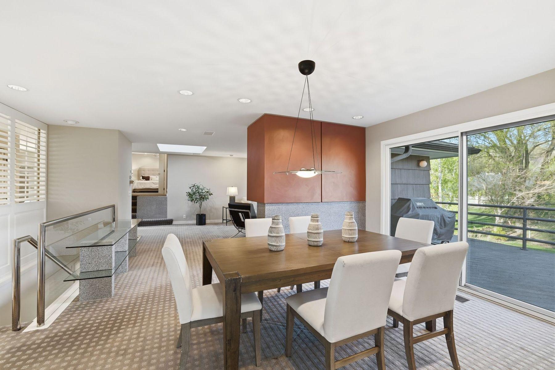 6625 Naomi Drive