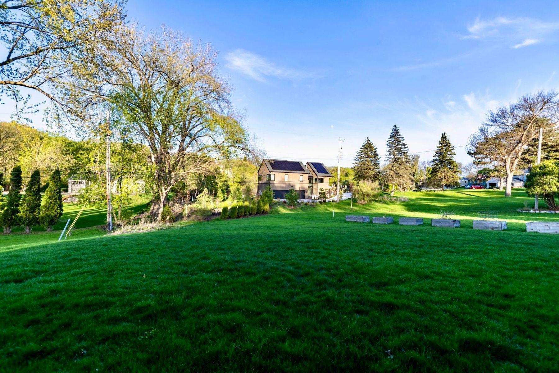 6625 Naomi Drive