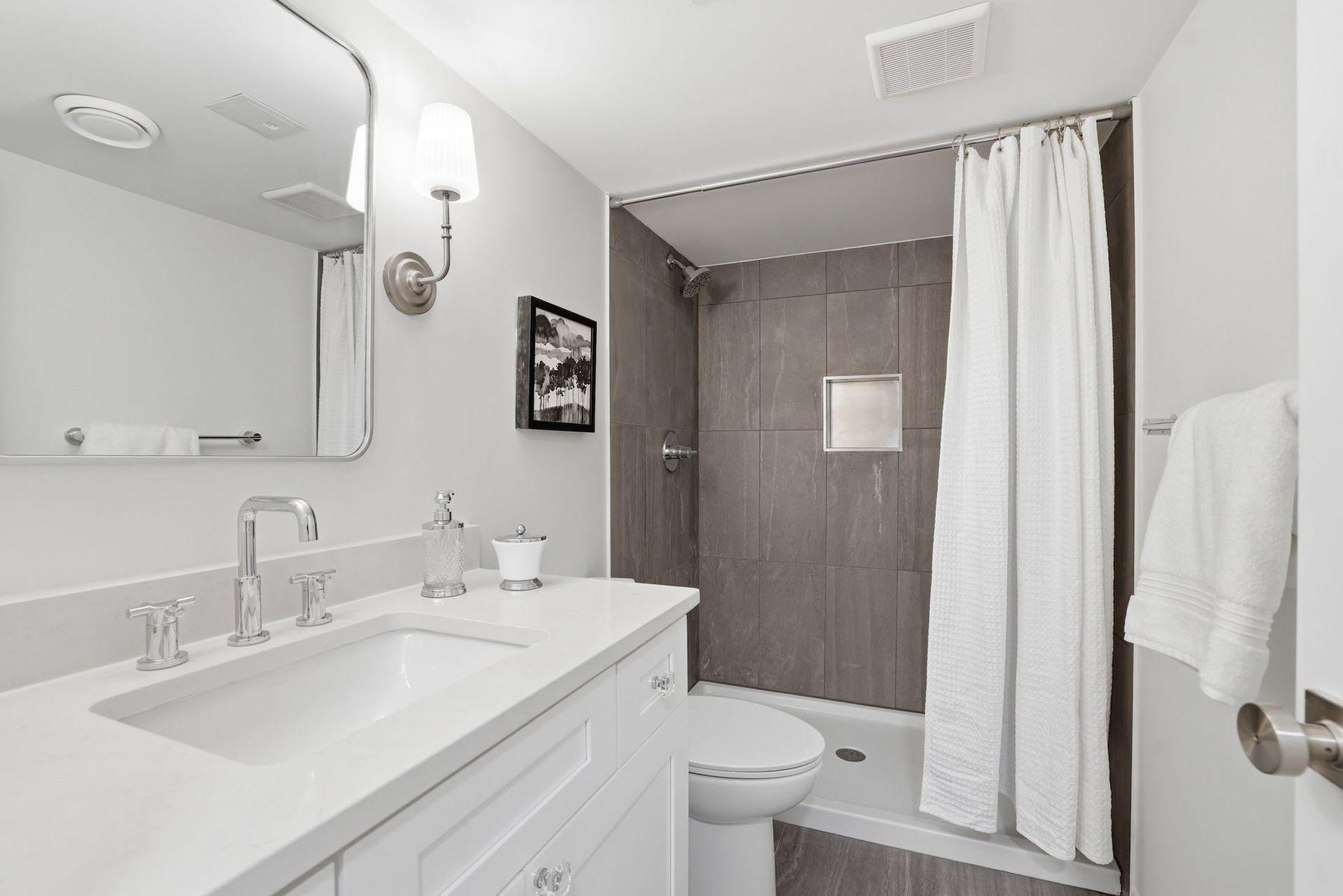 3009 W 100th Street
