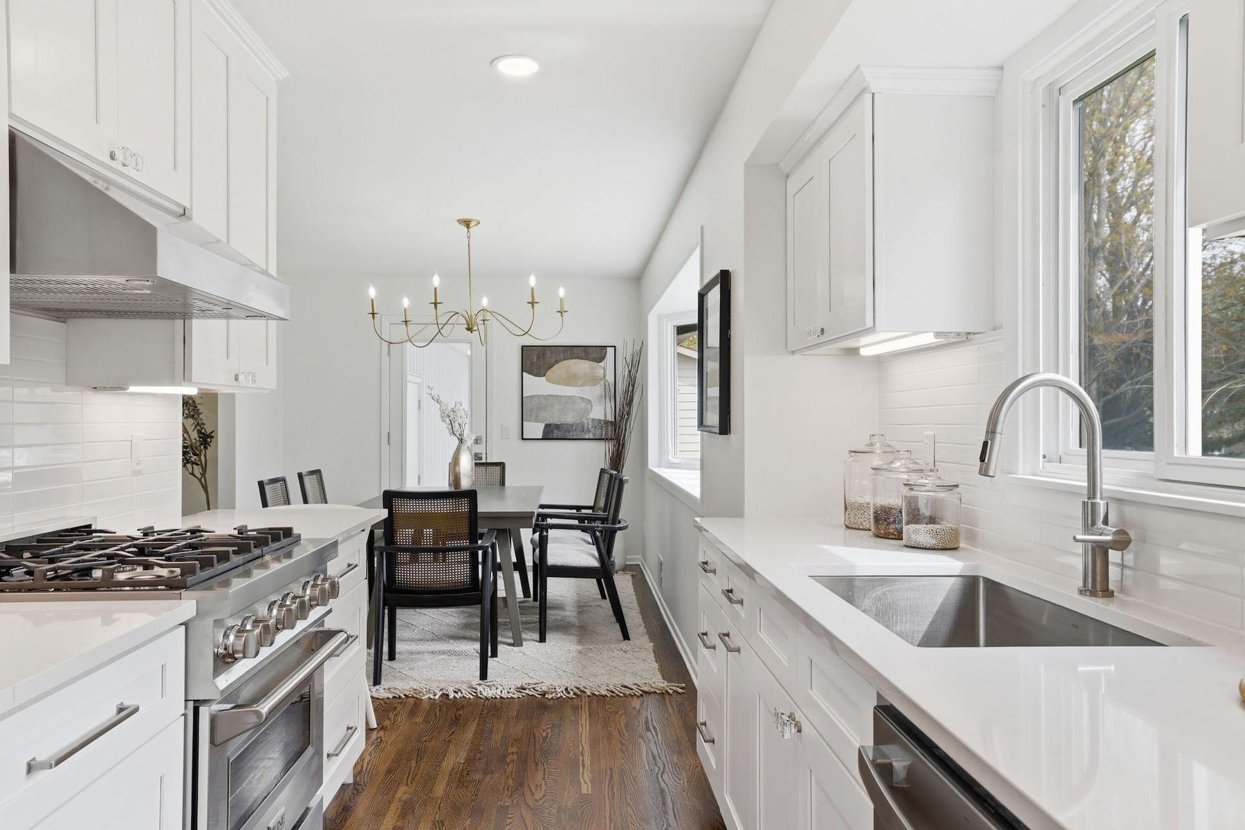 3009 W 100th Street