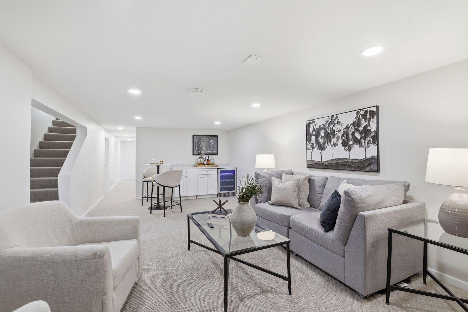 3009 W 100th Street