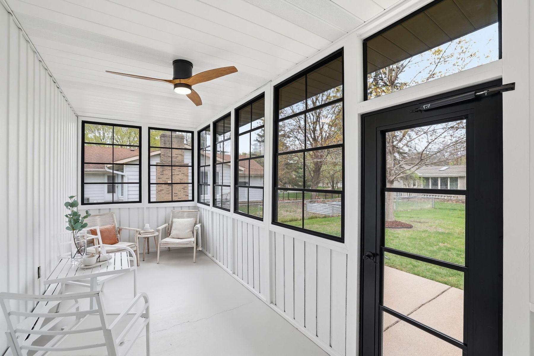 3009 W 100th Street