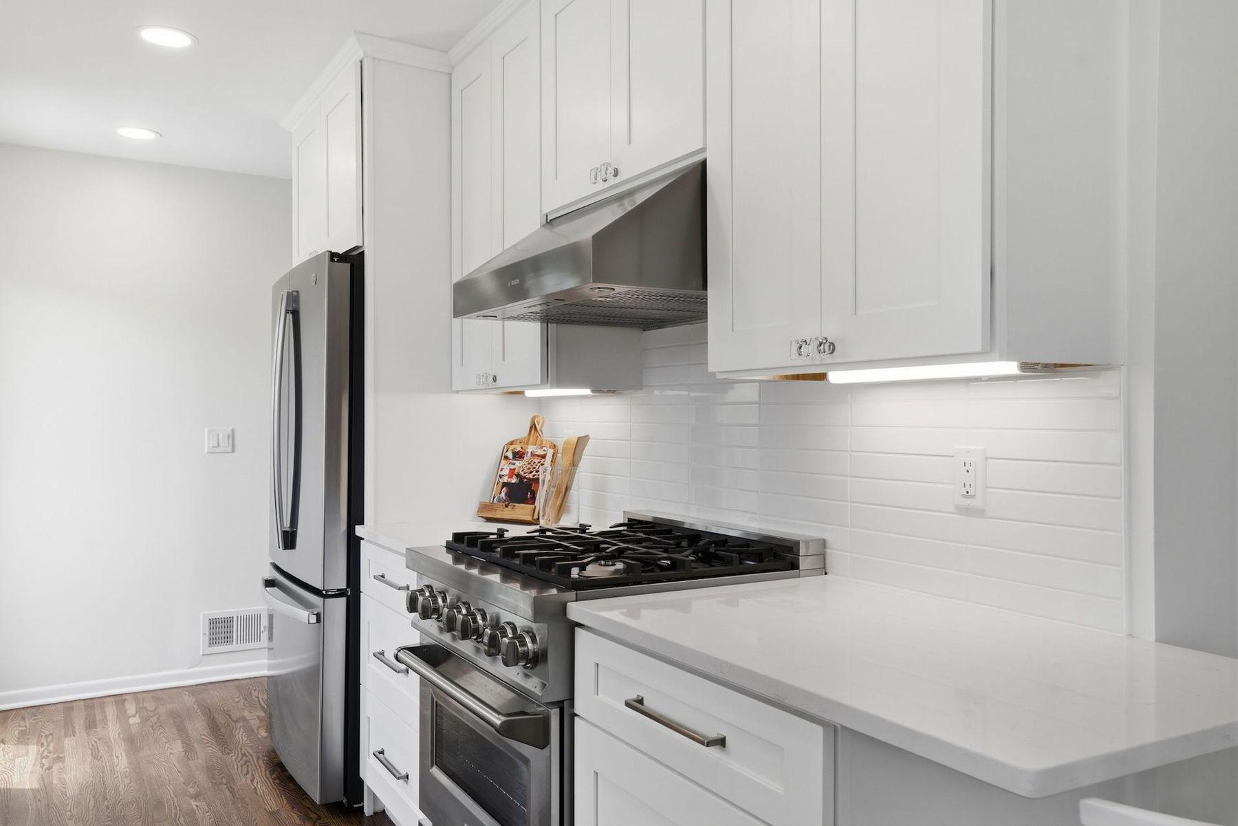 3009 W 100th Street