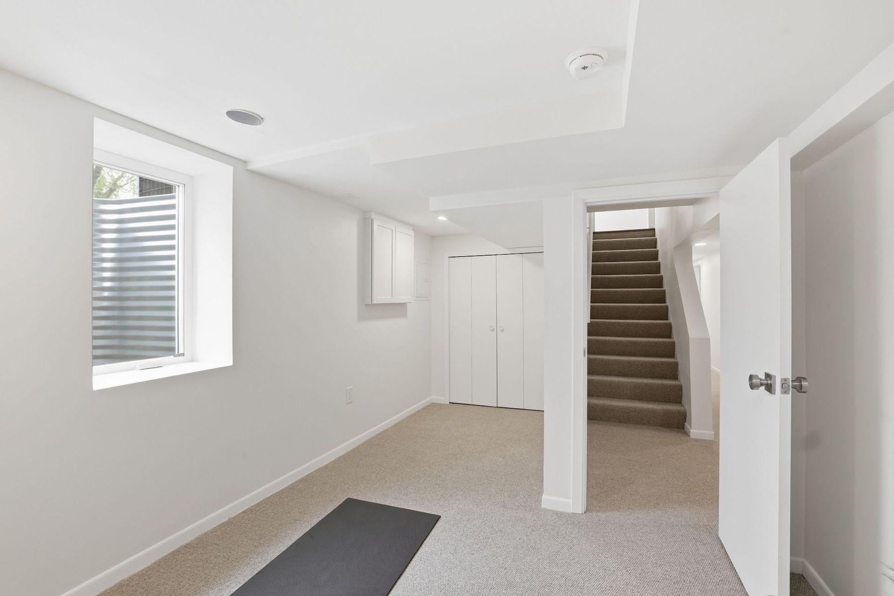 3009 W 100th Street