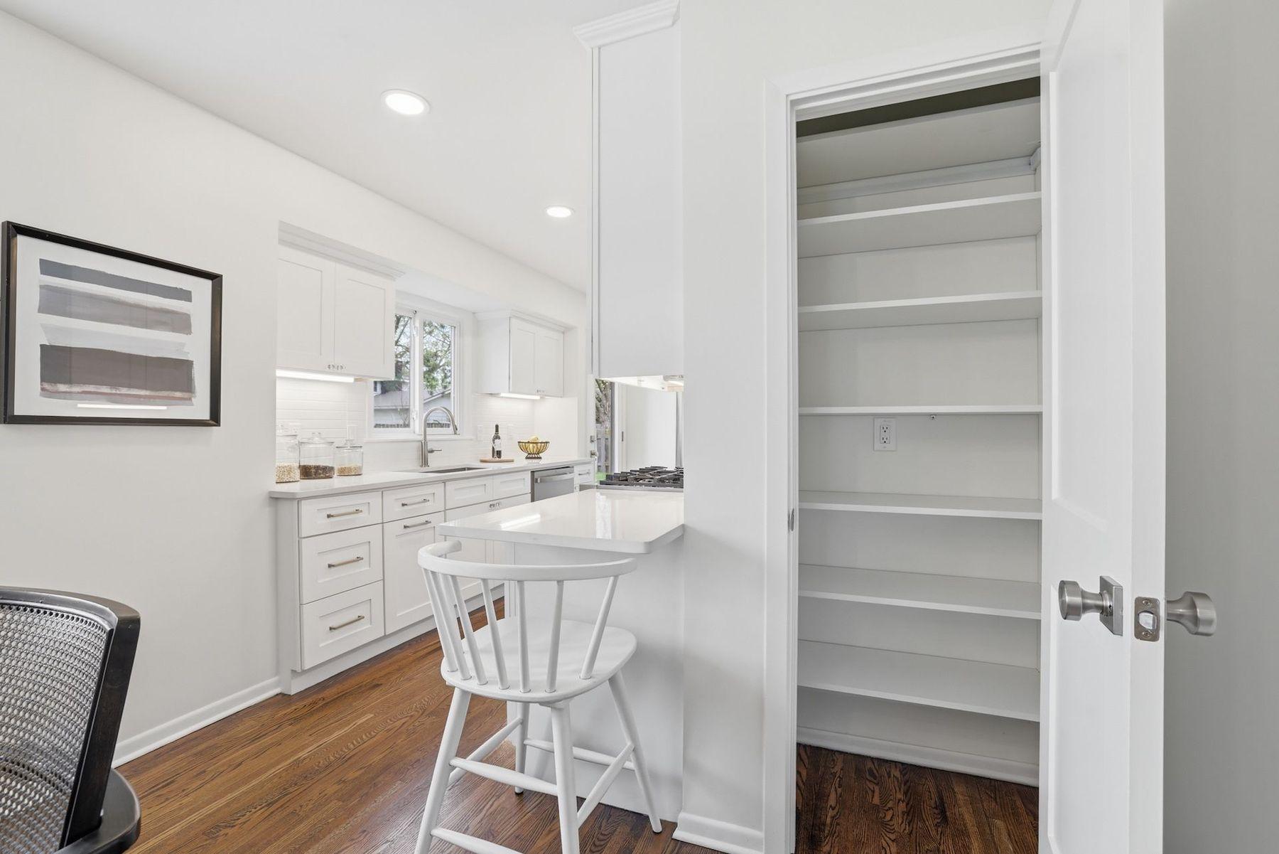 3009 W 100th Street