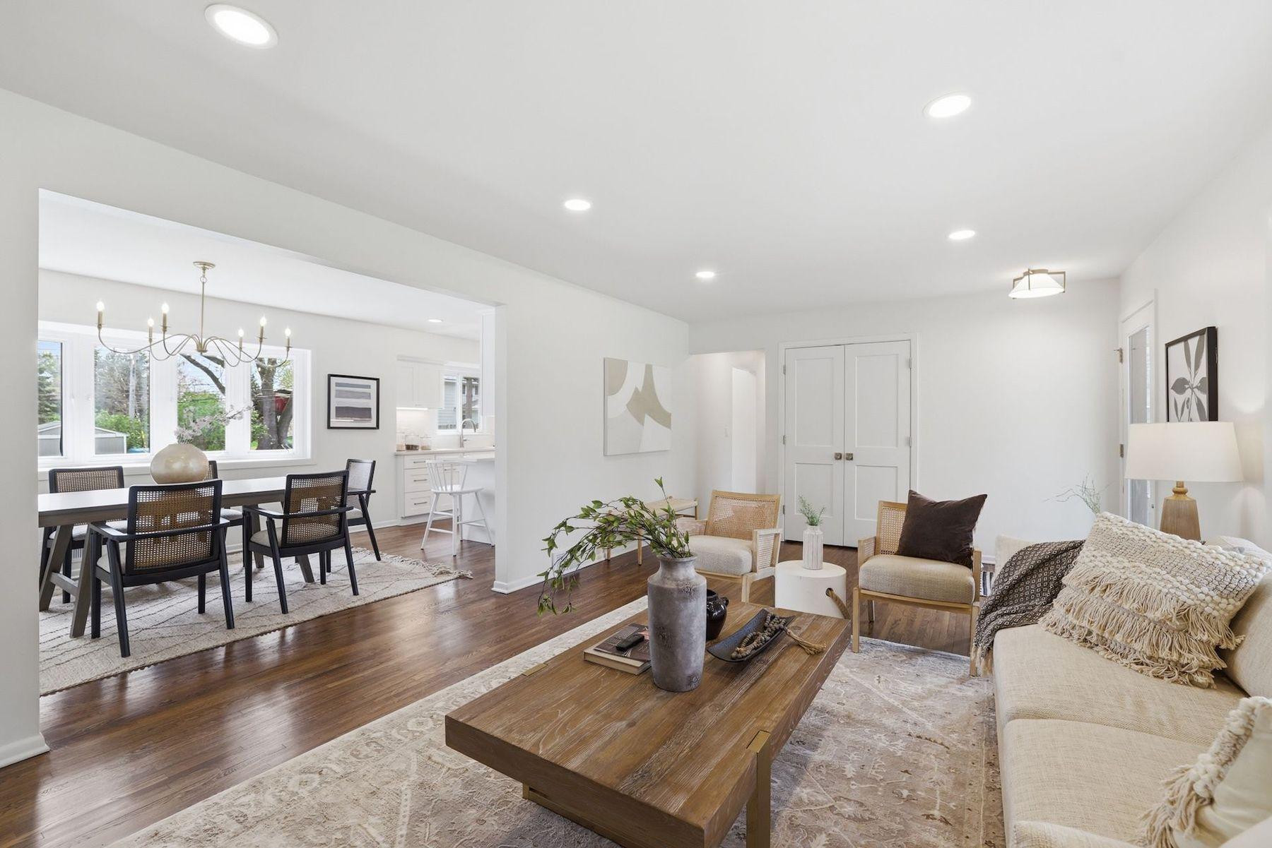 3009 W 100th Street