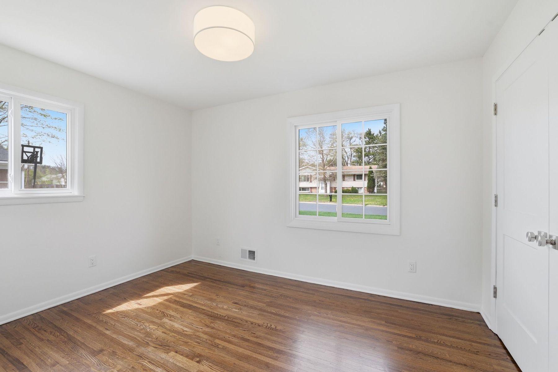 3009 W 100th Street