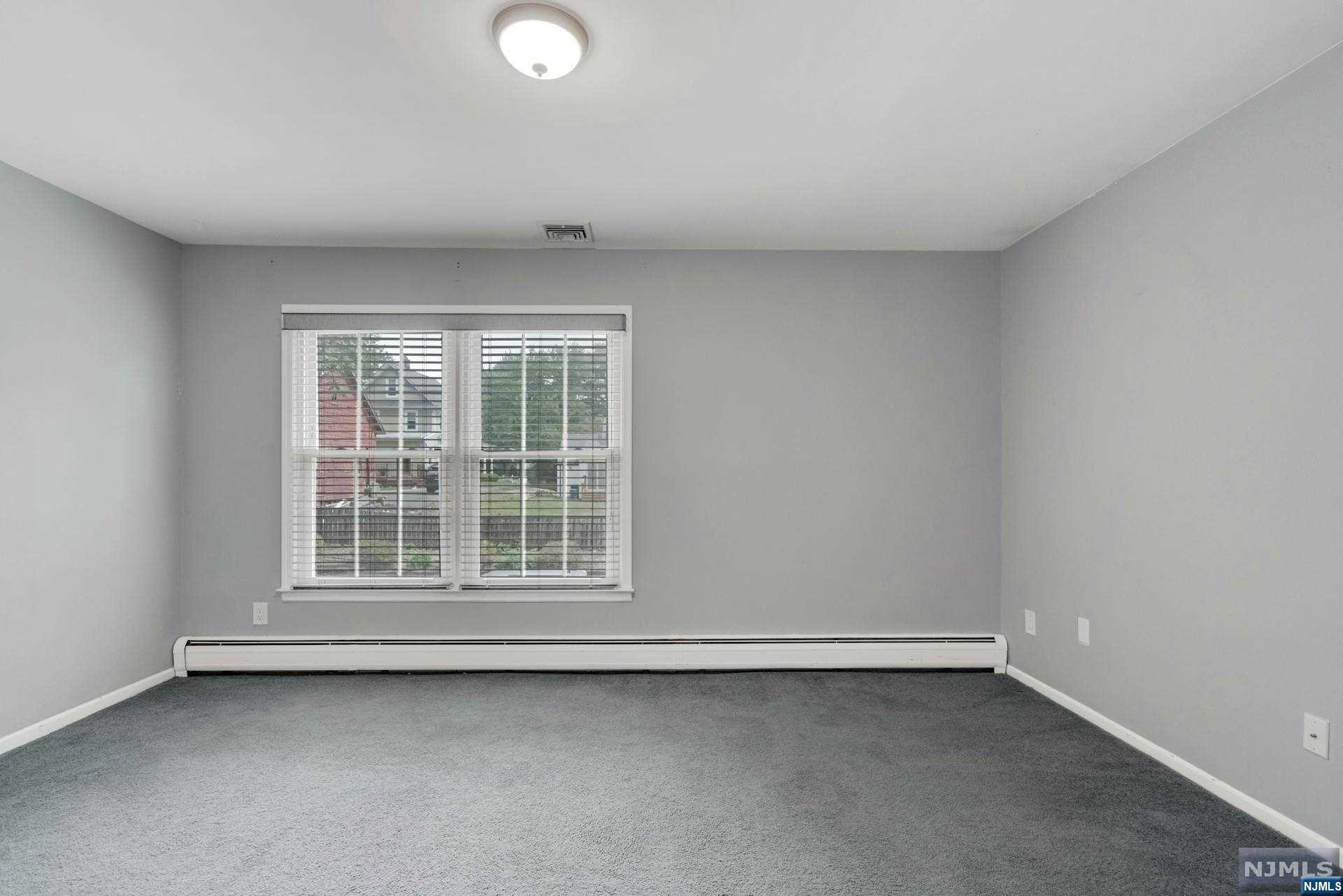 26 Crestwood Mews