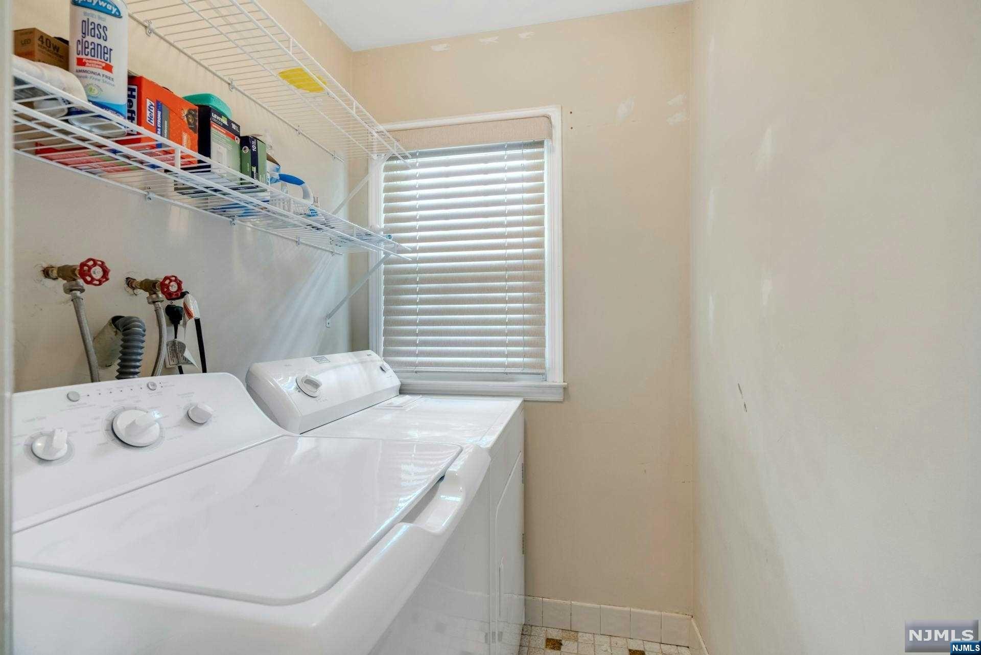 26 Crestwood Mews