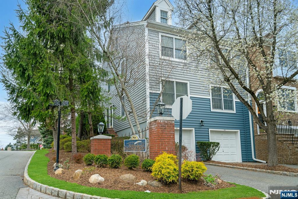 601 Fairfax Drive