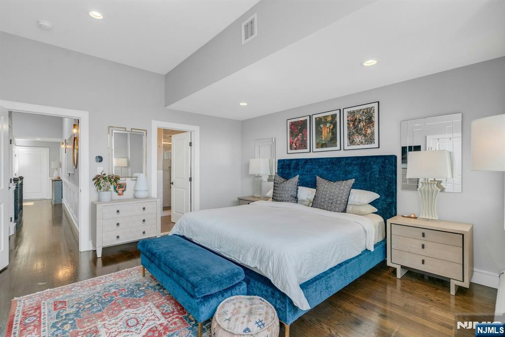 387 Lincoln Avenue B