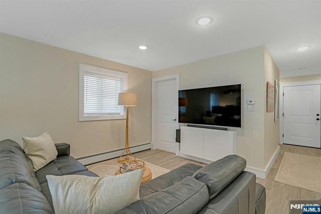 387 Lincoln Avenue B