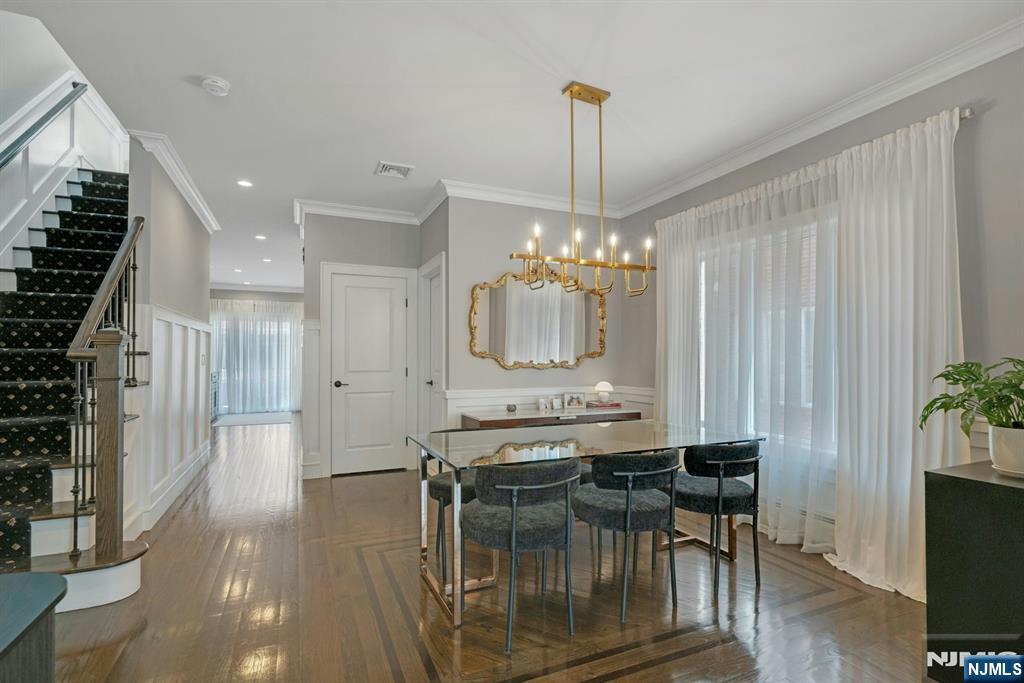 387 Lincoln Avenue B