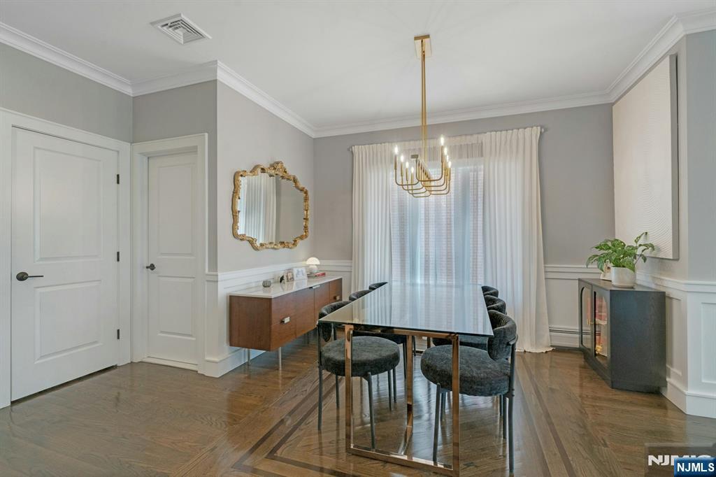 387 Lincoln Avenue B