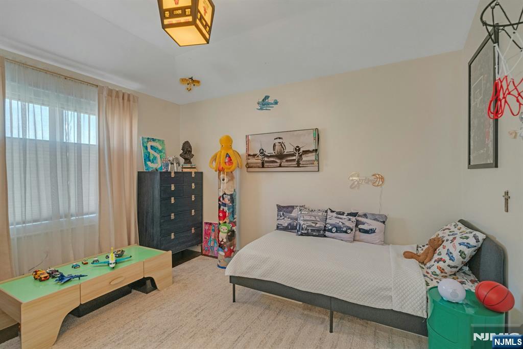 387 Lincoln Avenue B