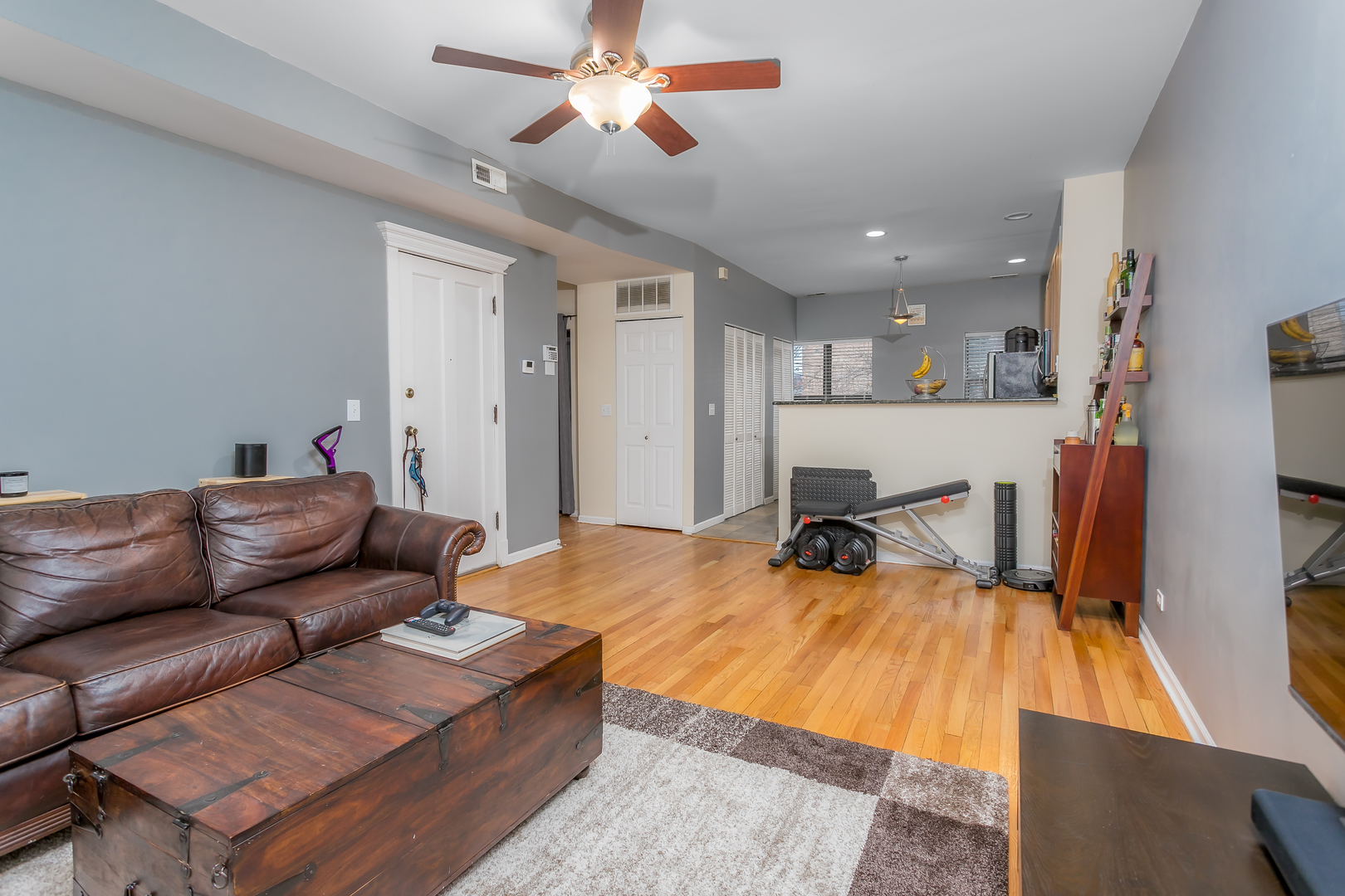 5932 N Paulina Street Unit: 1