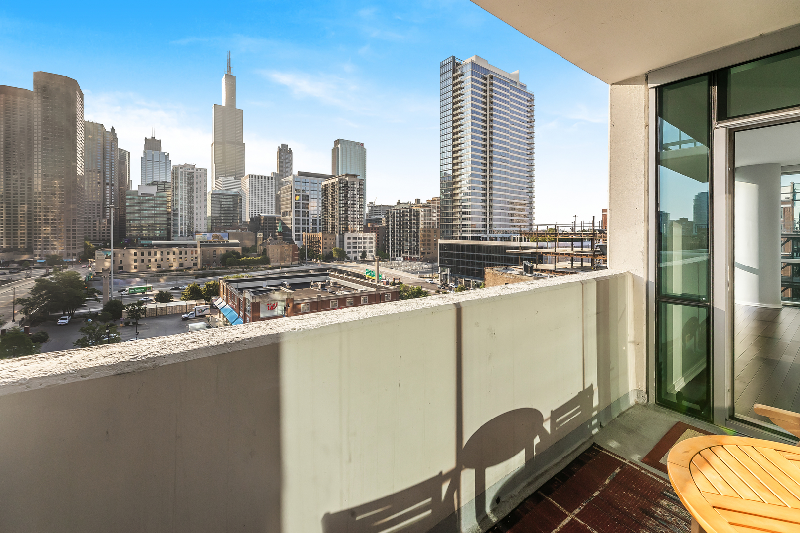 123 S GREEN Street Unit: 806B