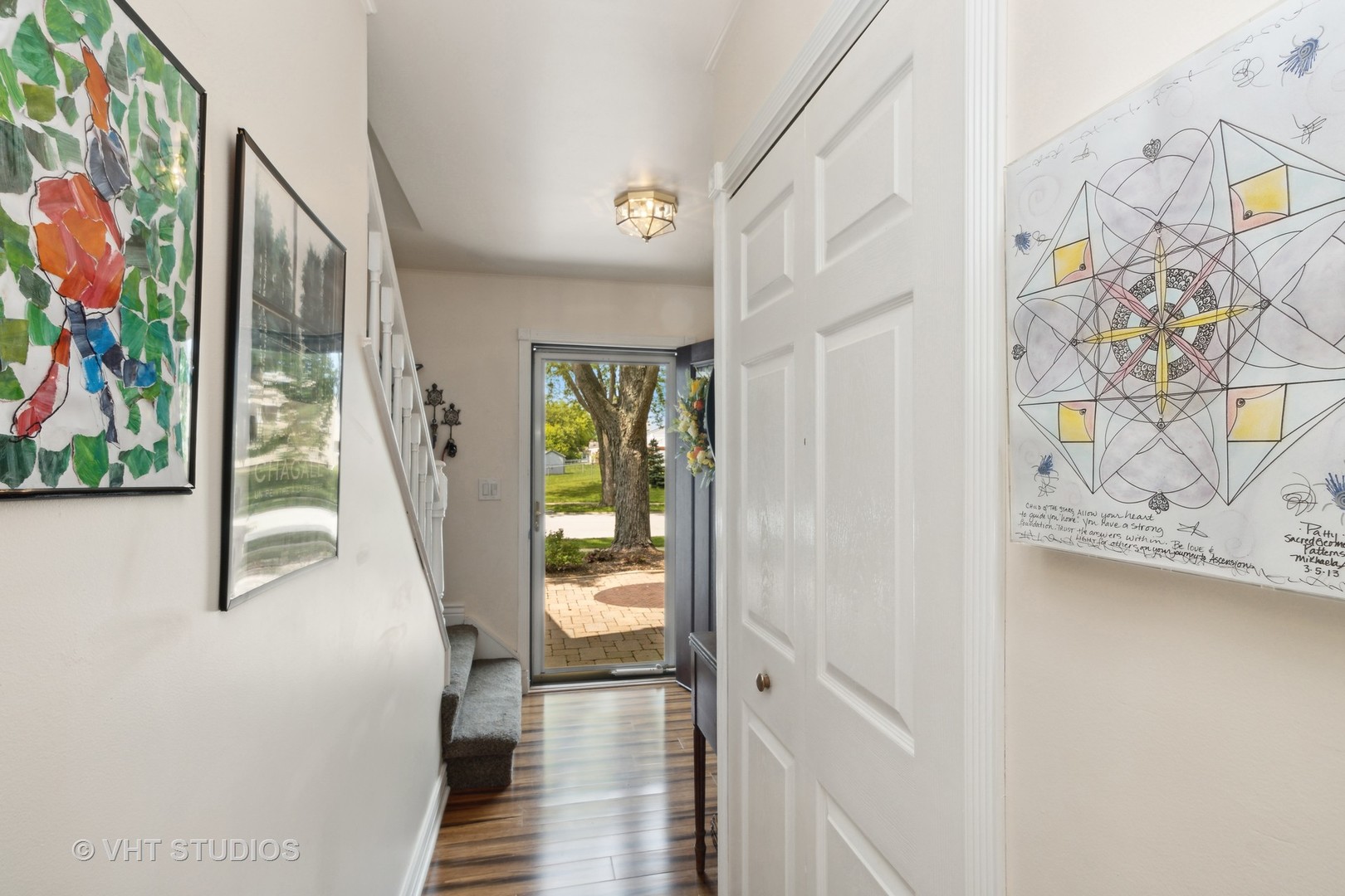 1113 Roslyn Lane