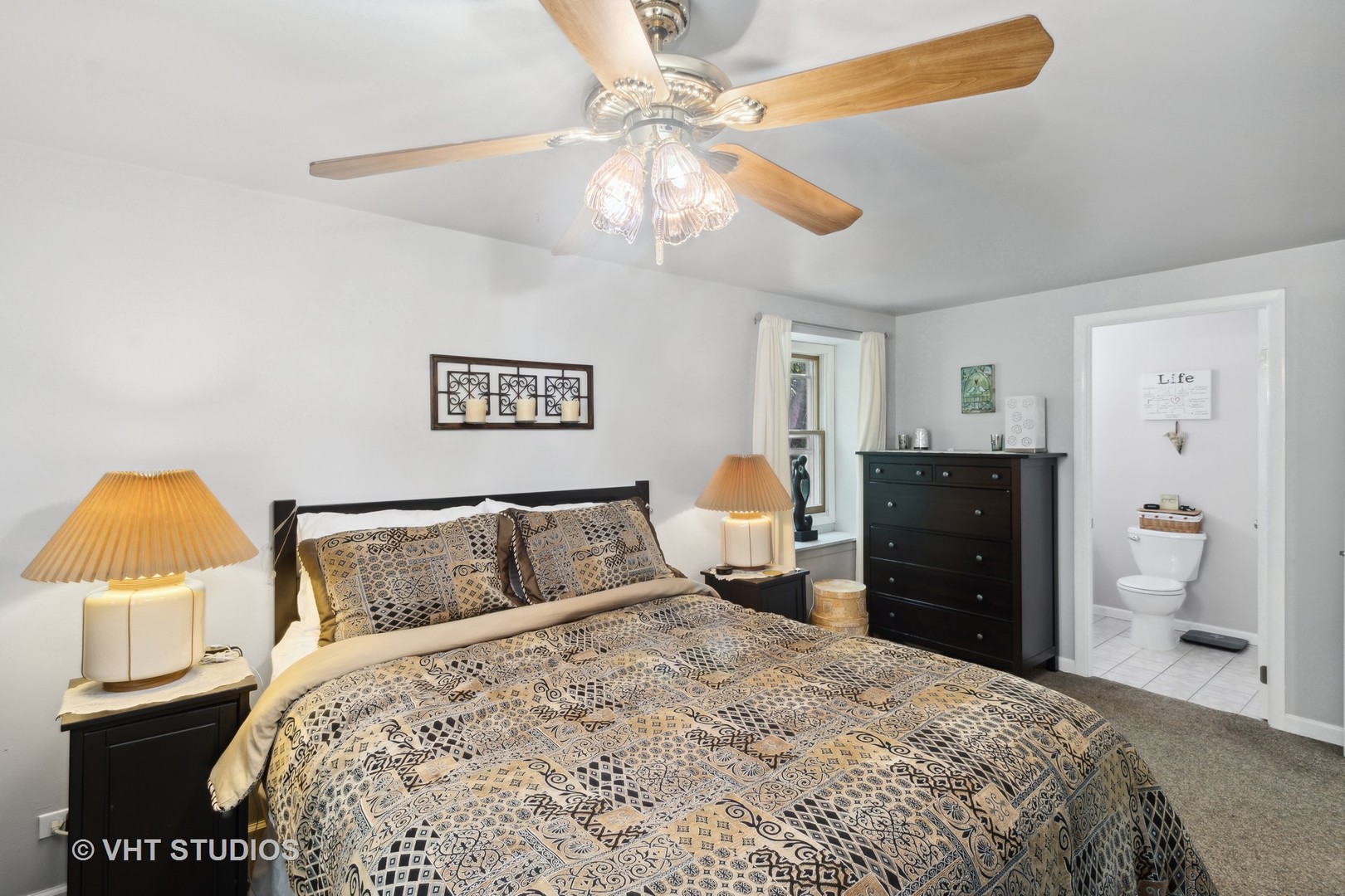 1113 Roslyn Lane