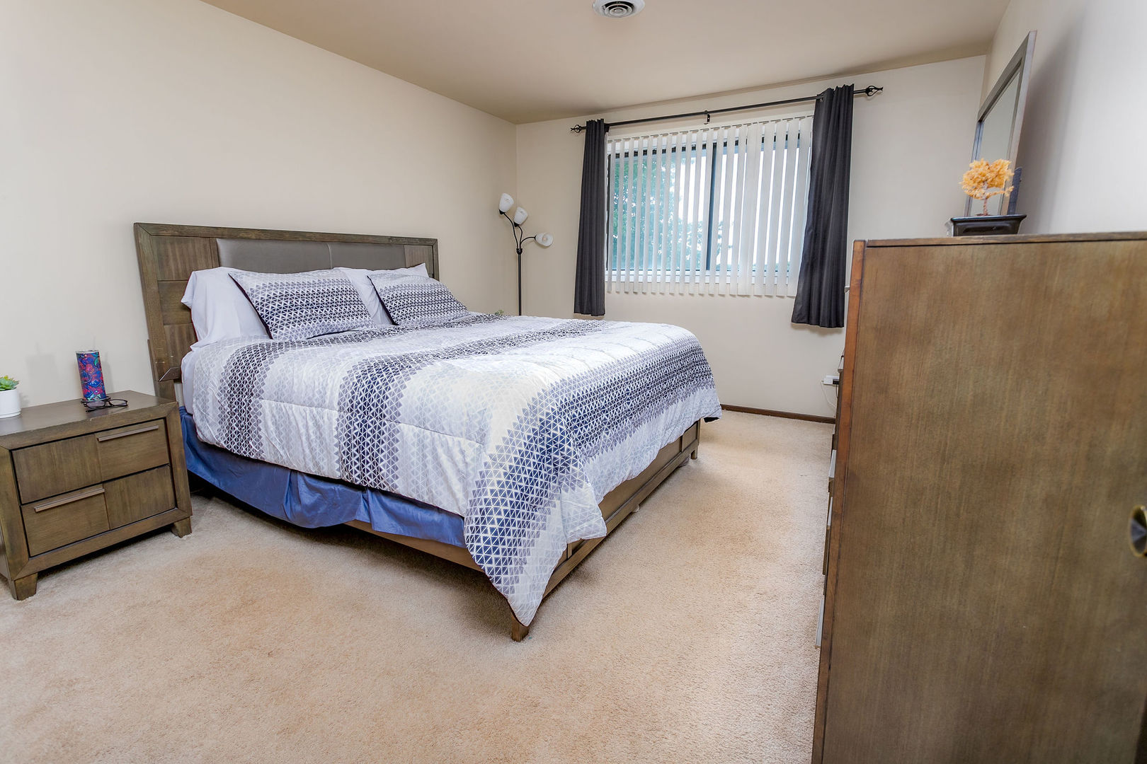 475 S Belmont Avenue Unit: 4