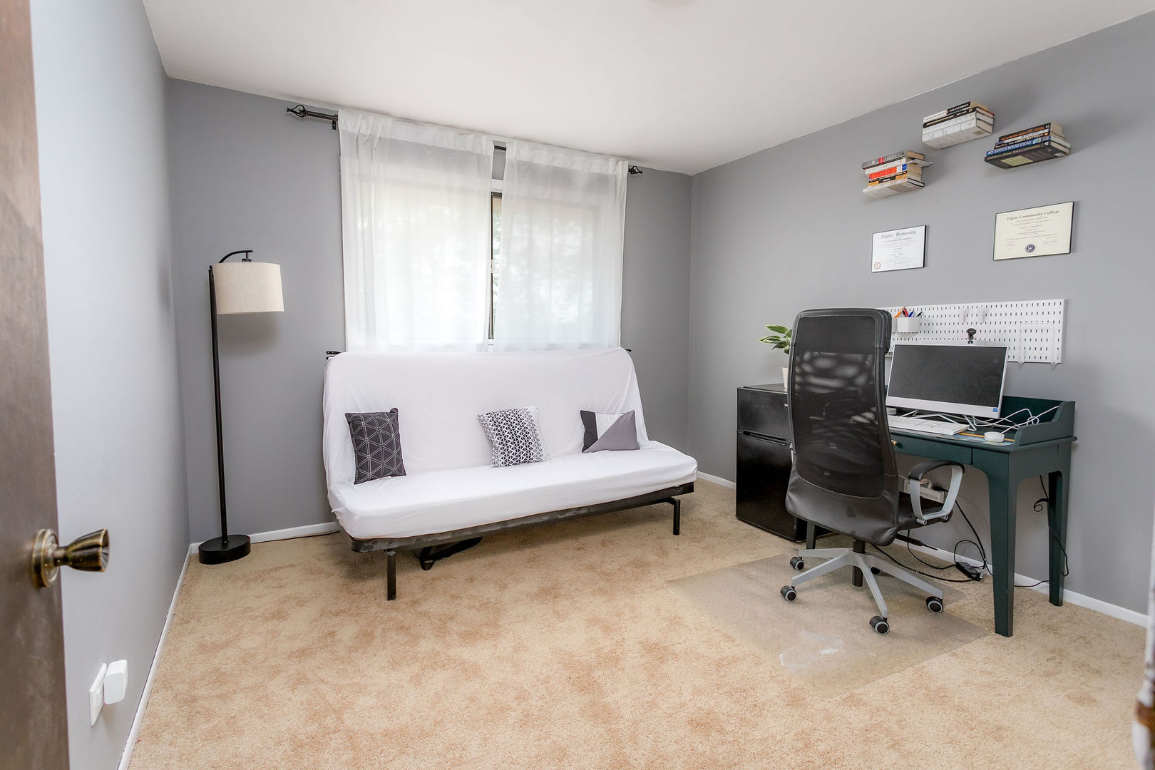 475 S Belmont Avenue Unit: 4
