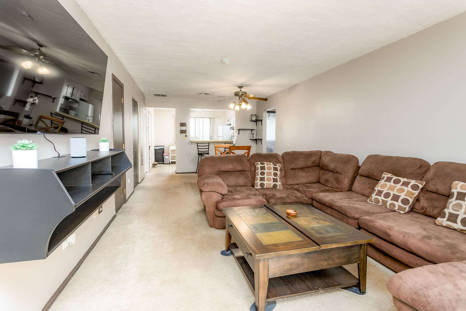 475 S Belmont Avenue Unit: 4