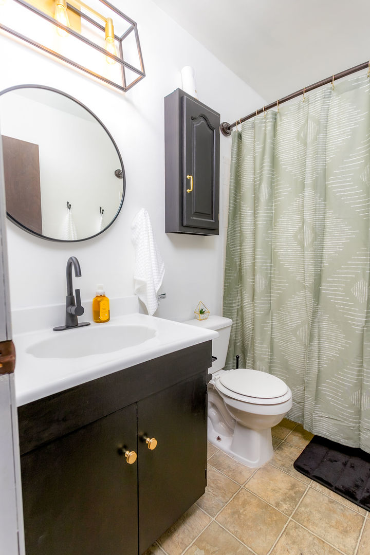 475 S Belmont Avenue Unit: 4