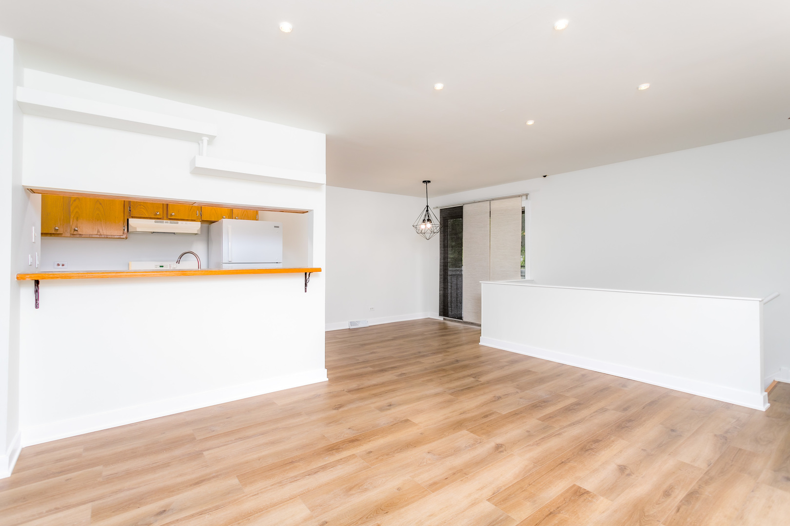 411 SIDNEY Avenue Unit: D