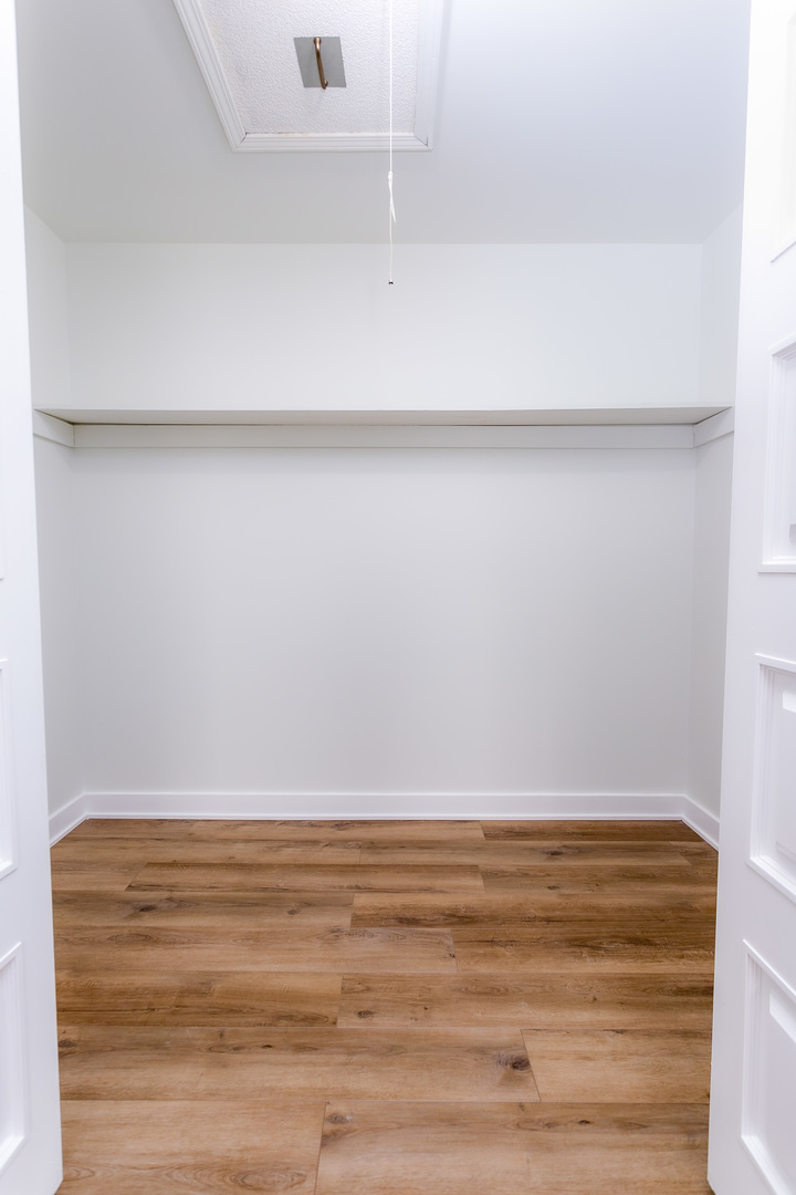 411 SIDNEY Avenue Unit: D