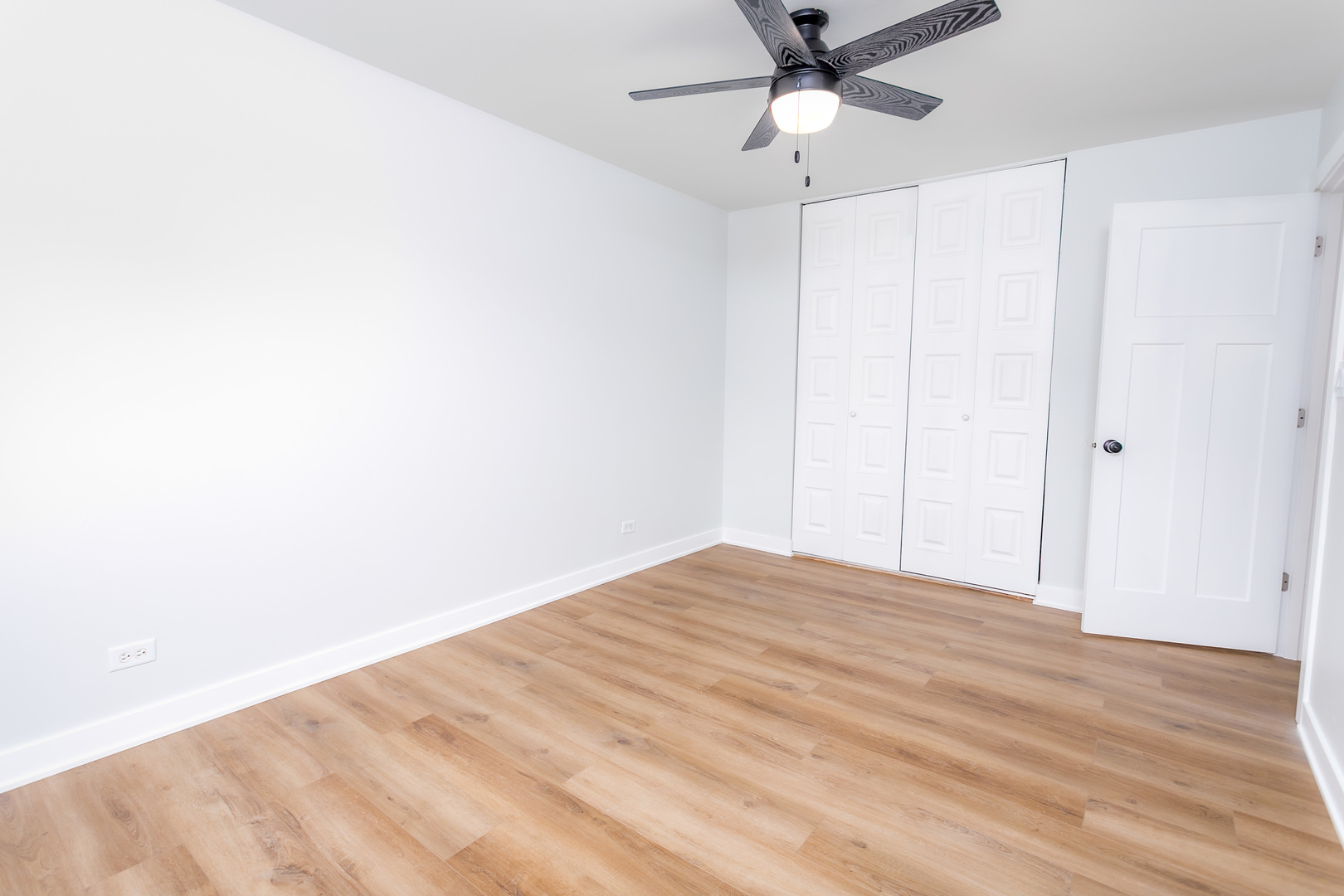 411 SIDNEY Avenue Unit: D