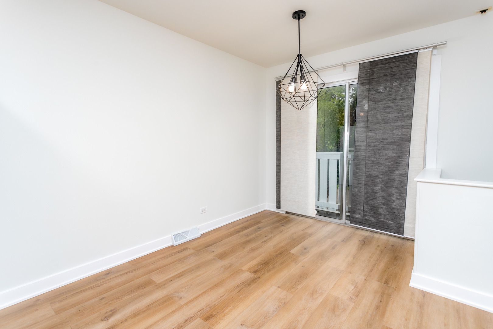 411 SIDNEY Avenue Unit: D