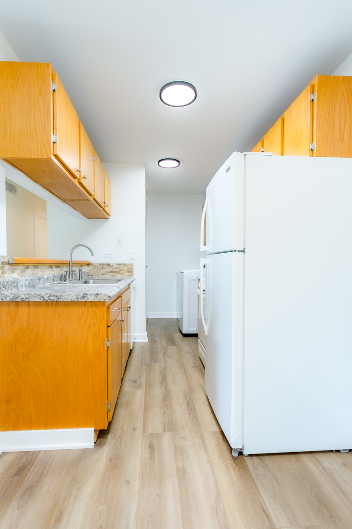 411 SIDNEY Avenue Unit: D
