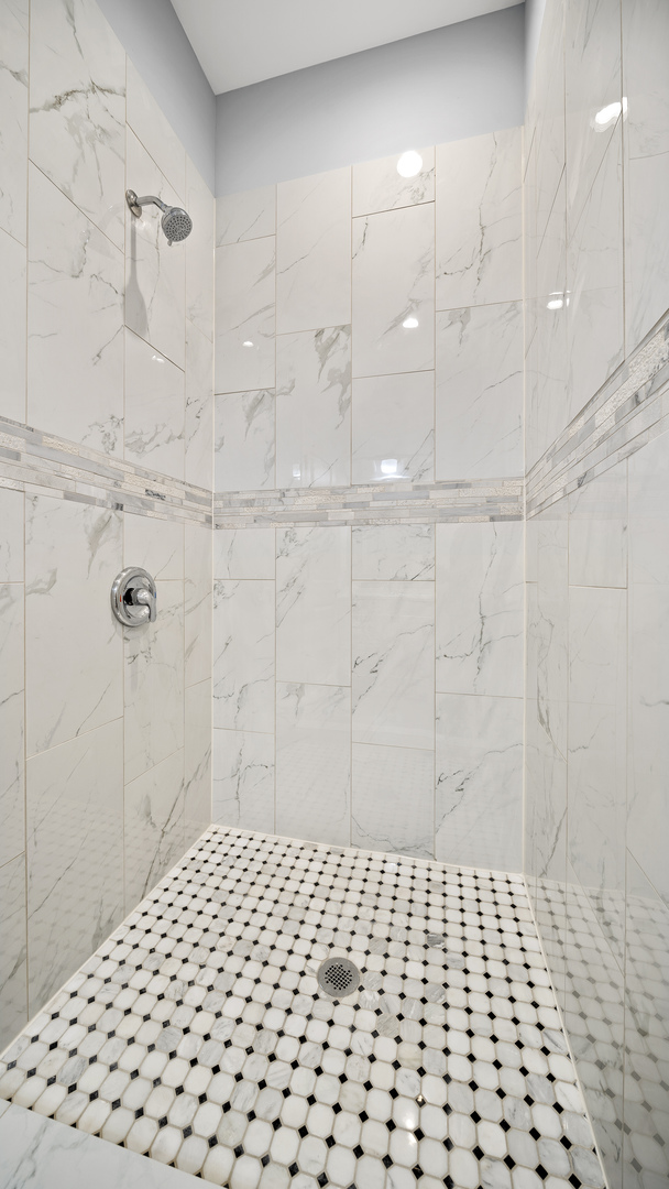 5722 W Race Avenue Unit: 2